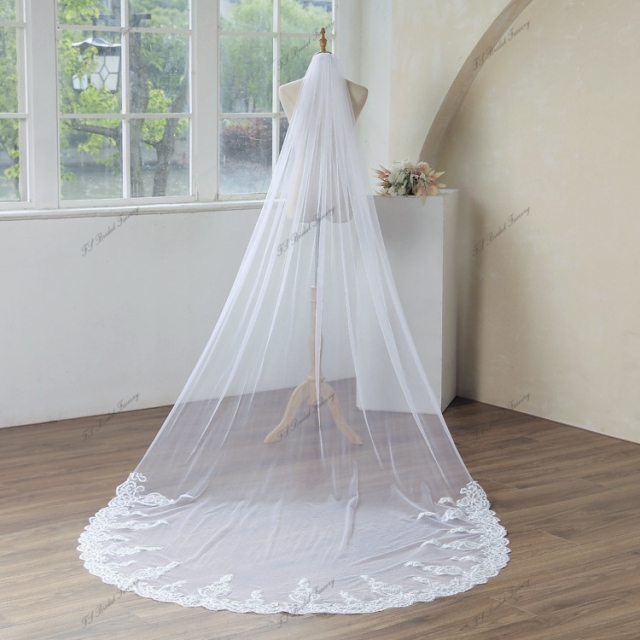 118 Inch Lace Veils