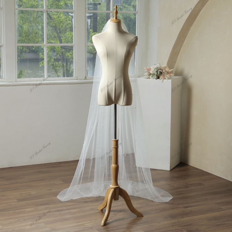 78 Inch Pearl Veil