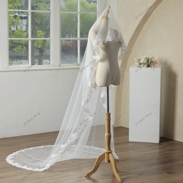 118 Inch Lace Veils