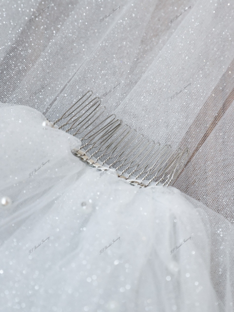 Finger Tips Two Layers  Pearls Glitter Wedding Veils