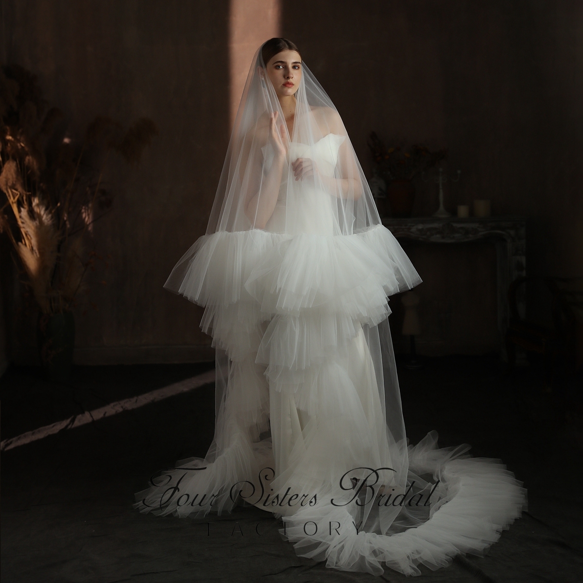 100 Inch Ruffled Tulle Edge Wedding Veil