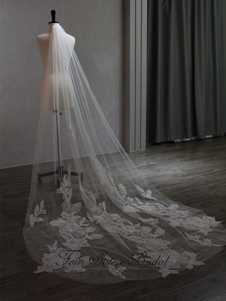 118 Inch Floral Print Wedding Veil