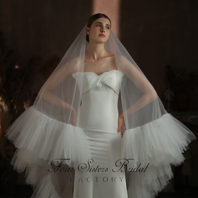 100 Inch Ruffled Tulle Edge Wedding Veil