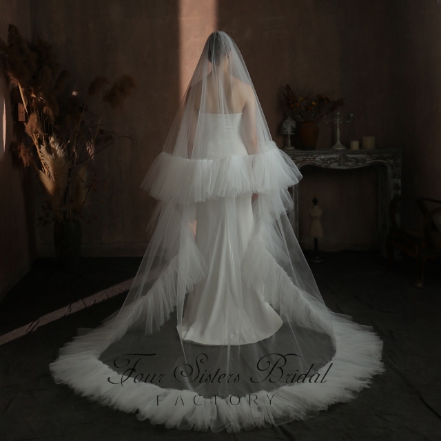 100 Inch Ruffled Tulle Edge Wedding Veil
