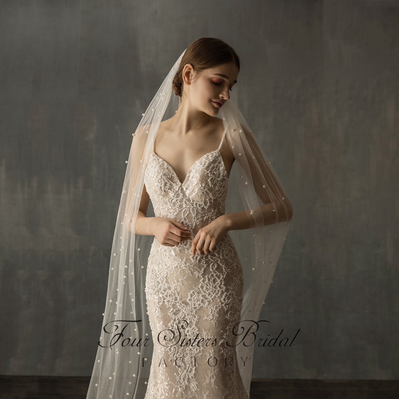 Romance Pearl Veil