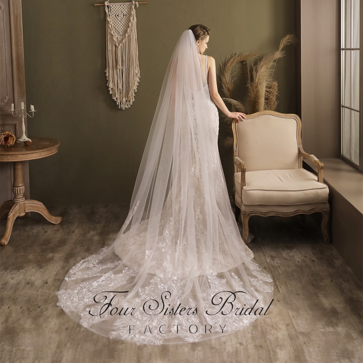 Floral Applique Lace Bridal Veils