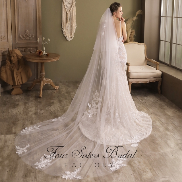106 Inch Floral Lace Applique Veil