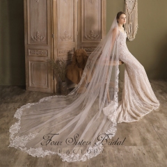 Long Lace Scallop Edge Veil
