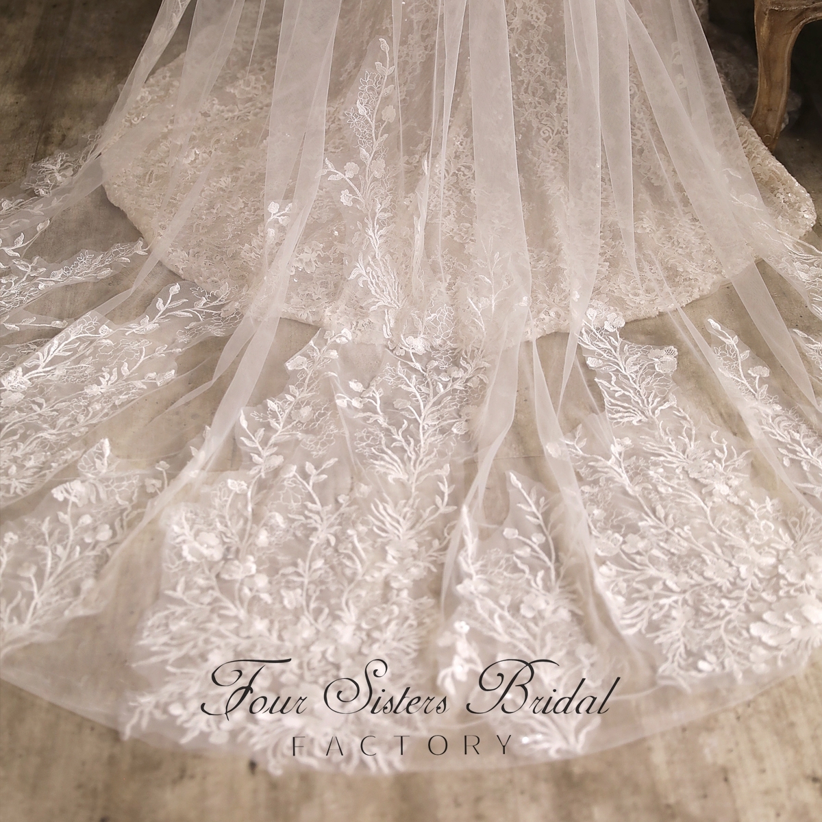 Floral Applique Lace Bridal Veils
