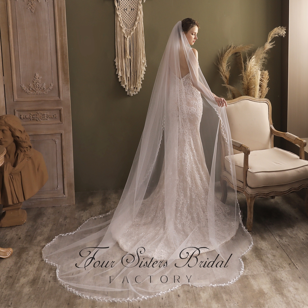 118 Inch Pearl Floral Print Wavy Edge Long Bridal Veil