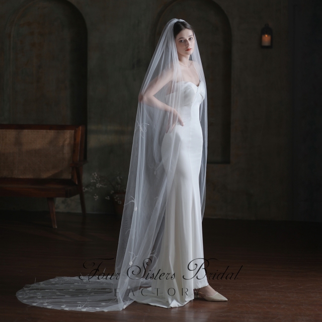 98 Inch Feather Floral Lace Bridal Veil