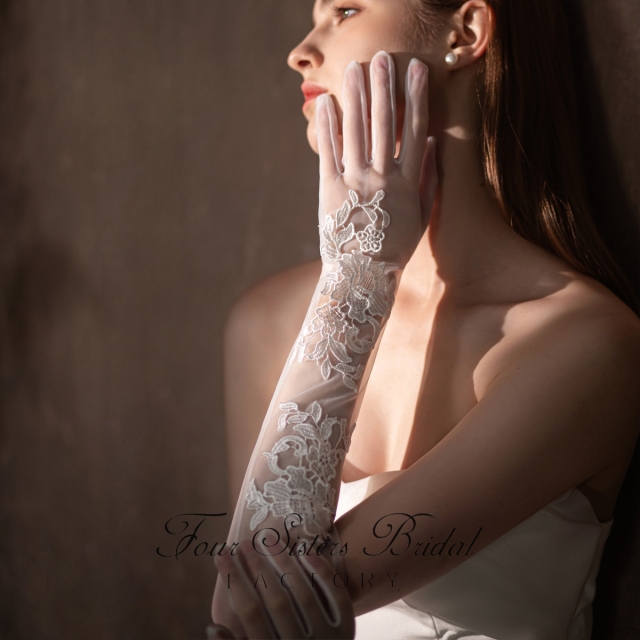 Lace Applique Bridal Gloves