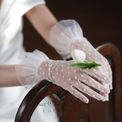 Two Layers Short Ruffled Edge Polka Dot Gloves