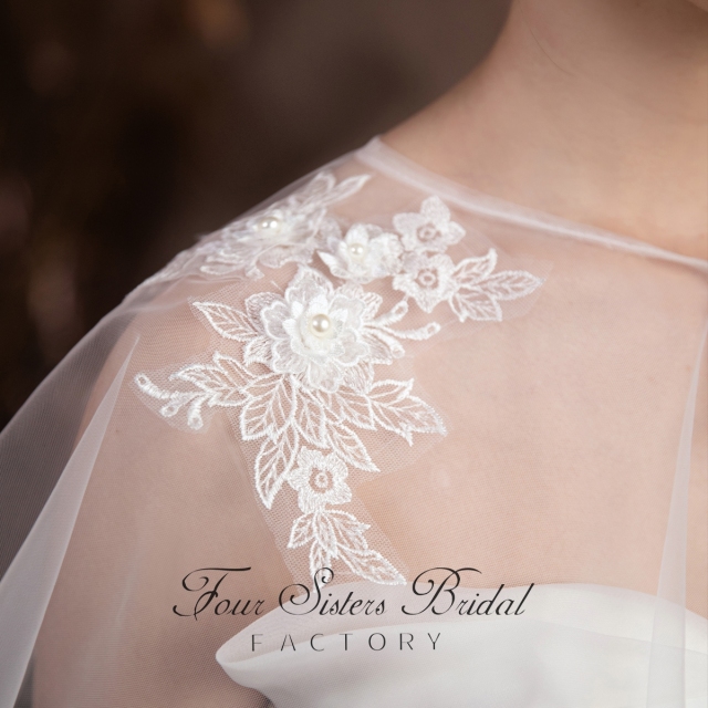 Elegant Lace Bridal Shawl