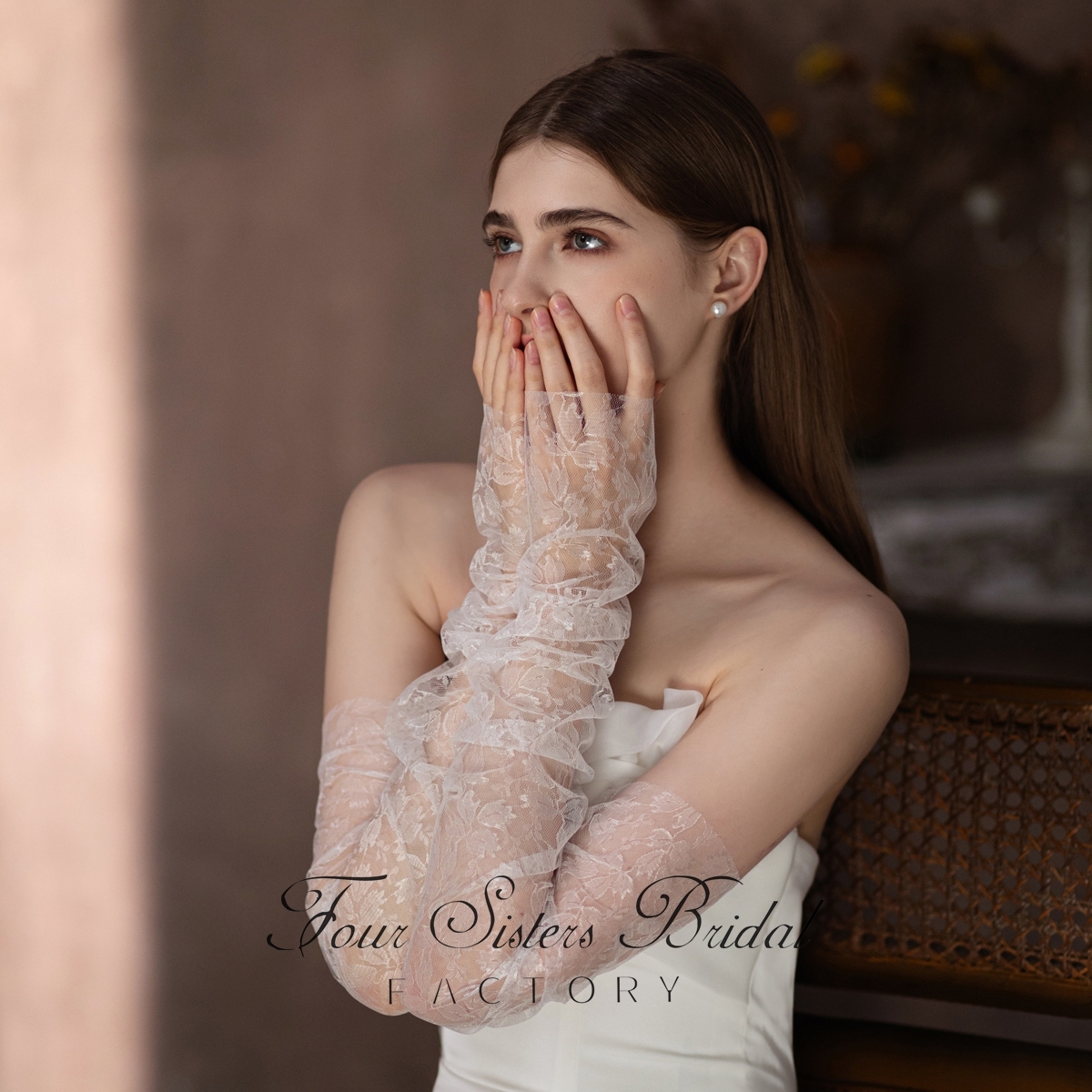 Retro Lace Bridal Sleeves