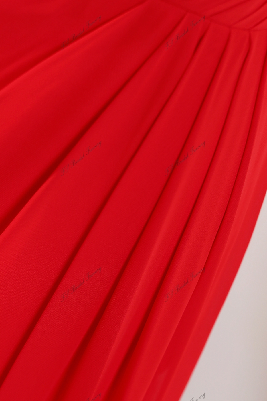 Elegant Pleated Chiffon V-neck With Spaghetti Straps Long Prom Dress