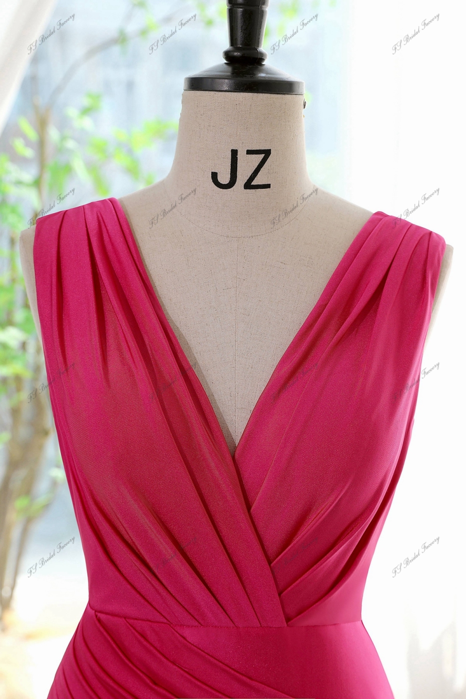 Pleated Form-fitting Prom Dress With V-neck And V-neck