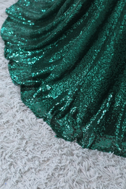 Cross Spaghetti Straps V-back Sequin Prom Gown