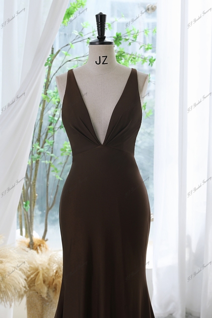 Mermaid Prom Dress With Deeping V-neck And Crossing Back