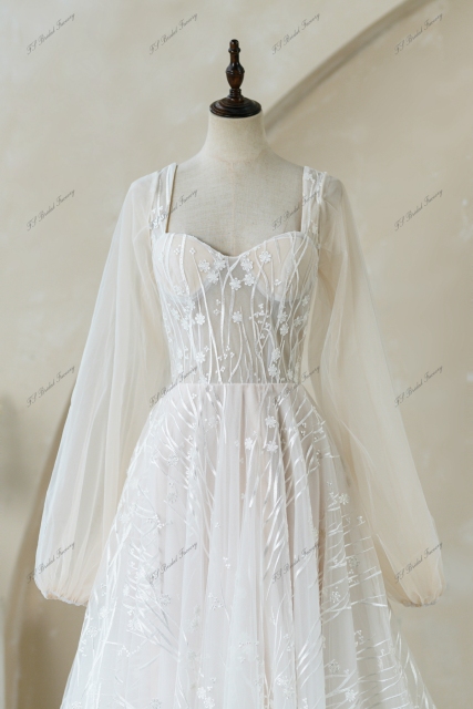Lace Wedding Gowns With Detached Puffy Sleeve Aline Dress