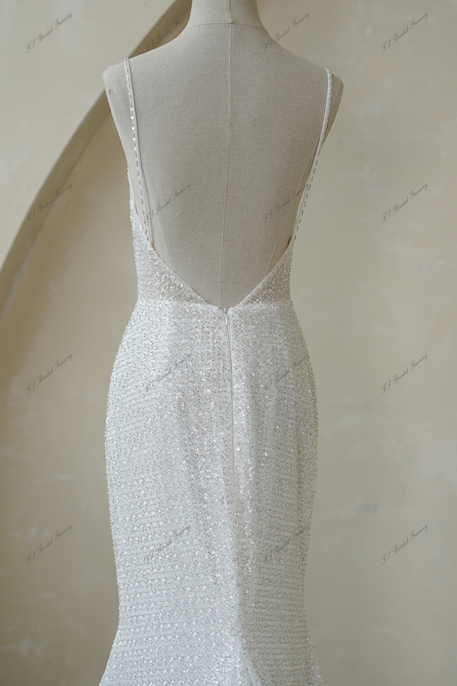 Spaghetti Straps Pleat Beaded Lace Mermaid Wedding Dress