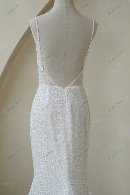 Spaghetti Straps Pleat Beaded Lace Mermaid Wedding Dress