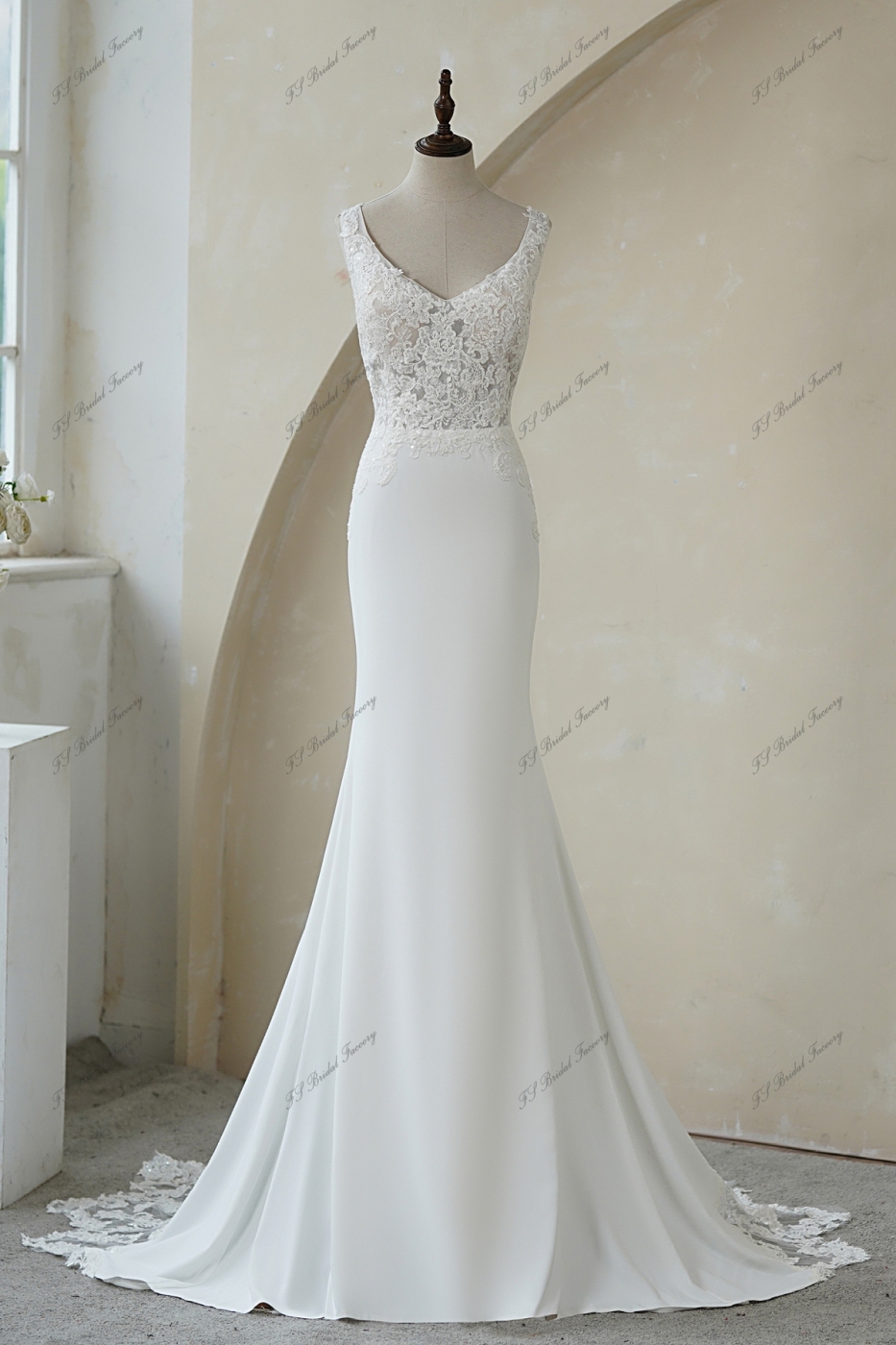 Lace Applique Crepe Mermaid Wedding Dresses