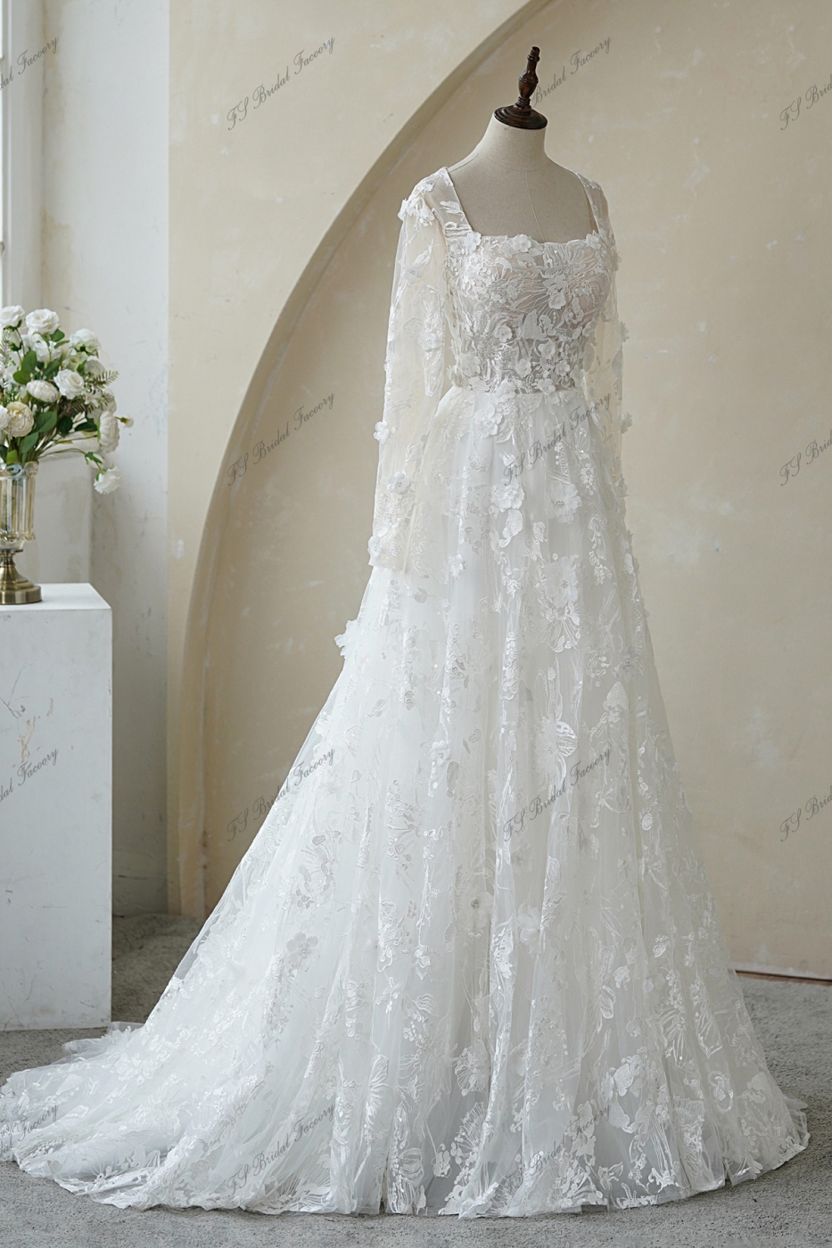 3D Floral Lace With A Square Neckline Tulle Wedding Gown