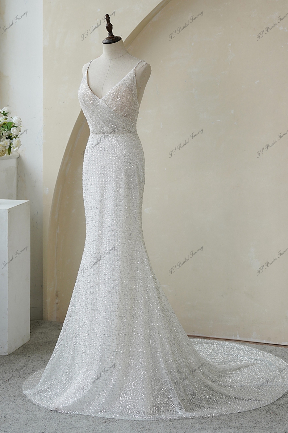 Spaghetti Straps Pleat Beaded Lace Mermaid Wedding Dress