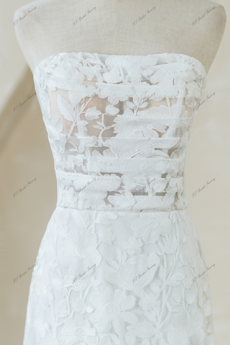 Floral Lace Ruching Bodice Mermaid Wedding Gowns With Detached Sleeve