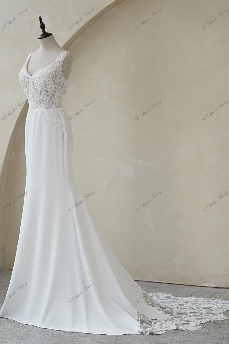 Lace-appliqué crepe mermaid square-neck cap-sleeve floor-length mother of the bride dresses main image 0