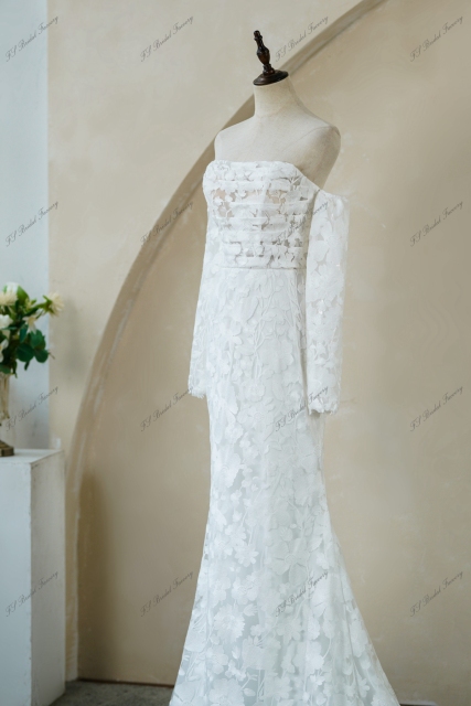 Floral Lace Ruching Bodice Mermaid Wedding Gowns With Detached Sleeve