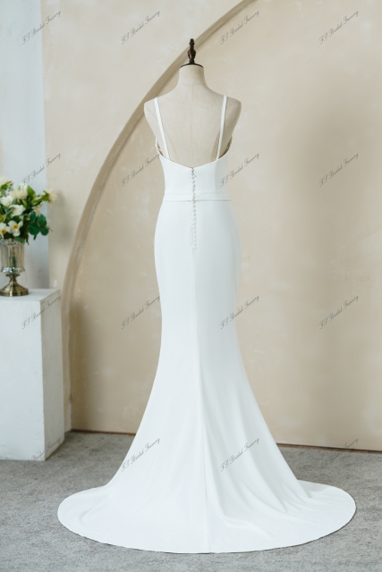 Soft Thick Crepe Mermaid Wedding Gowns With Detached Lace Sleeve