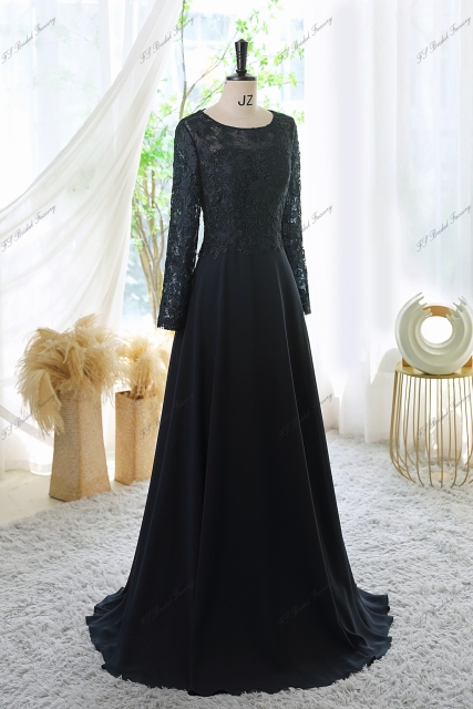 Chiffon Mother Of Bride Dress With A-line Silhouette, Round Neckline And Three-quarter Sleeves