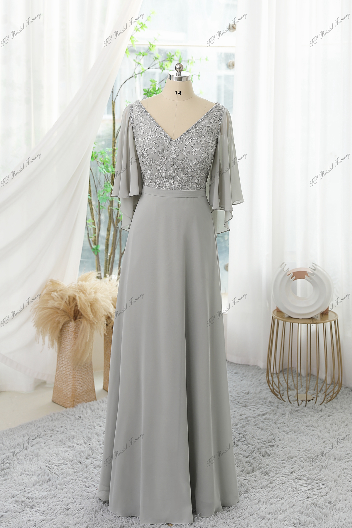 Round Neck Chiffon Mother of the Bride Dresses with Caps main image 0