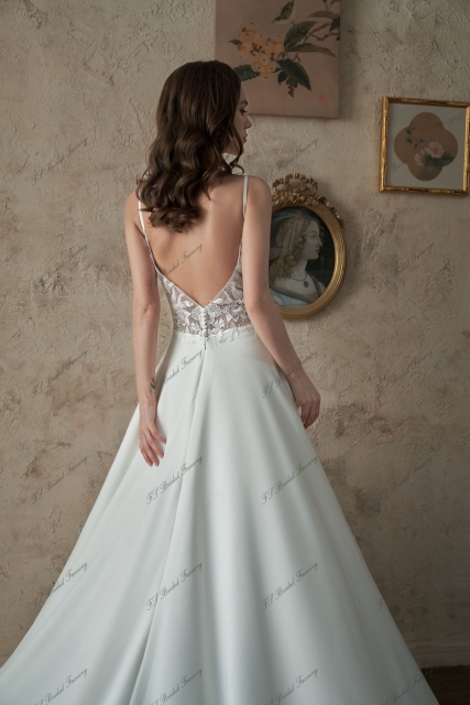 Romantic Sweetheart A-Line Bridal Gown With Rose Lace Cutout Train
