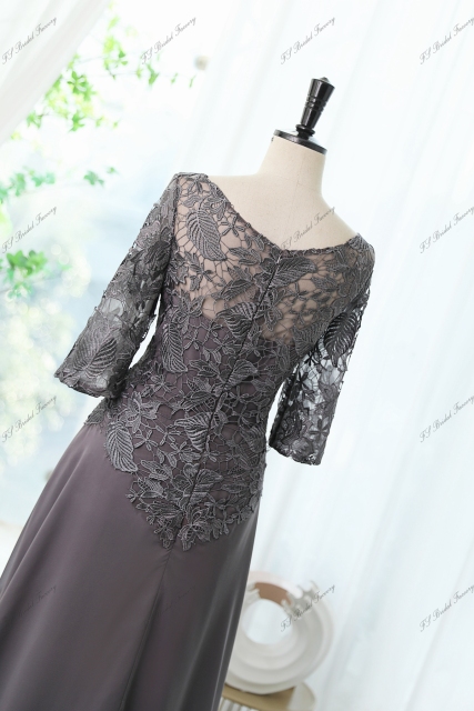 Floral Print Mother Of Bride Dress With A-line Silhouette, Round Neckline And Three-quarter Sleeves