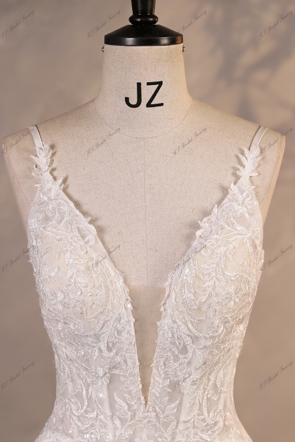 Glitter Tulle Mermaid Wedding Dress With Deep V-neck And Lace Appliqués