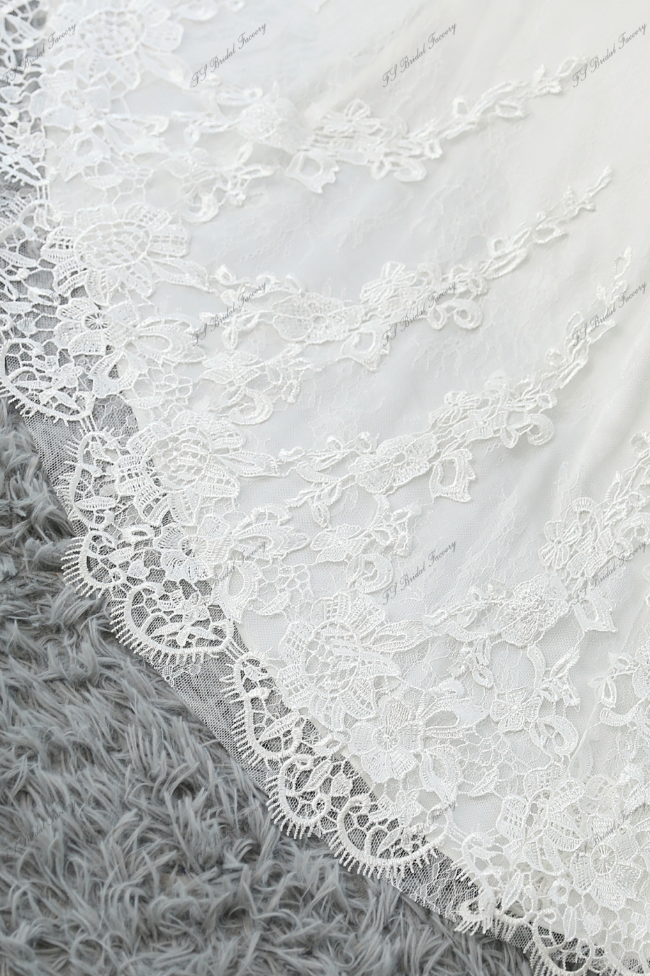 Lace Applique Crepe Mermaid Wedding Dresses