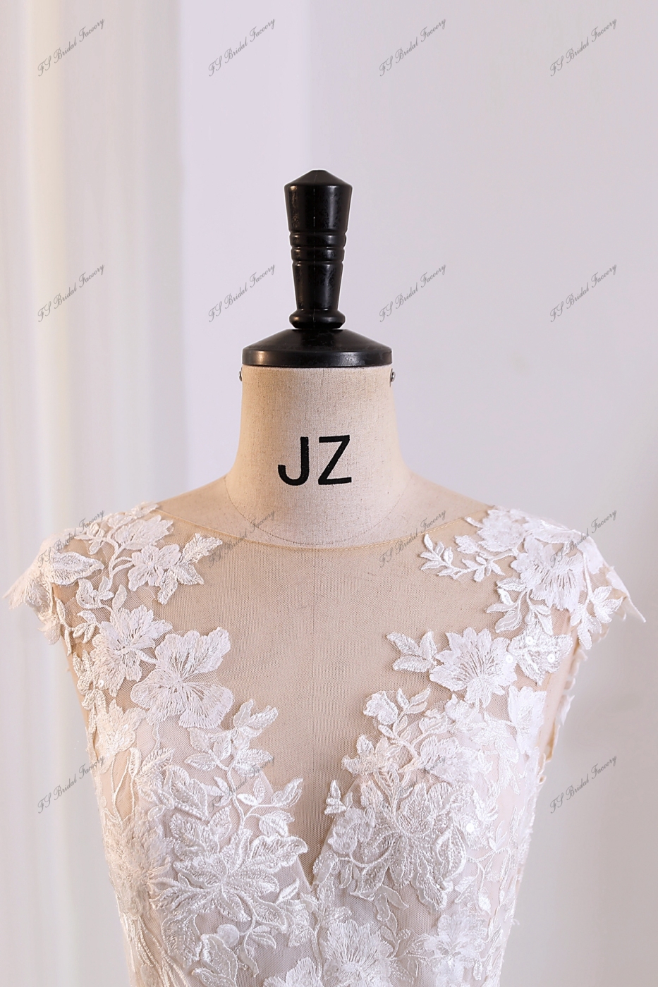 Illusion V-back Mermaid Wedding Gown