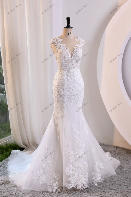 Illusion V-back Mermaid Wedding Gown