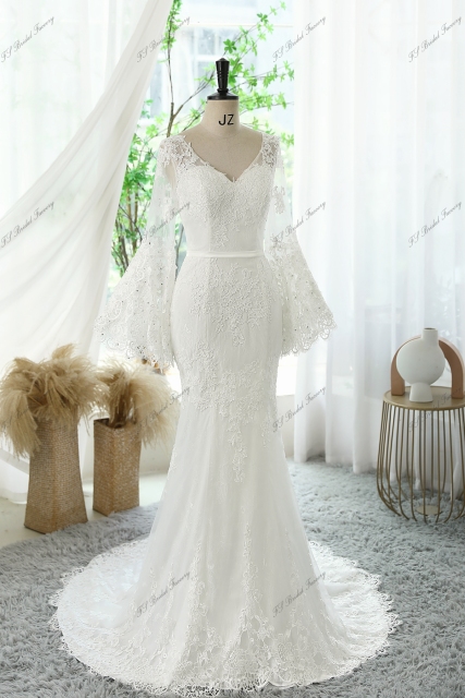 Lace Applique Crepe Mermaid Wedding Dresses