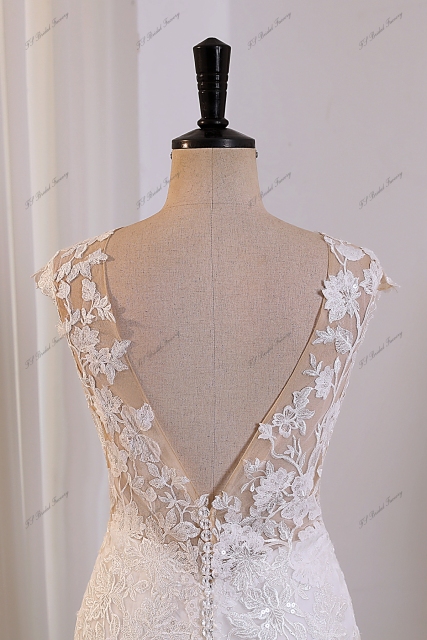 Illusion V-back Mermaid Wedding Gown