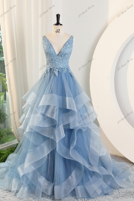 Tulle Prom Dress With Floral Appliqués And Spaghetti Straps
