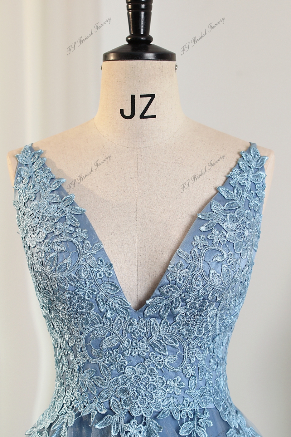 Tulle Prom Dress With Floral Appliqués And Spaghetti Straps