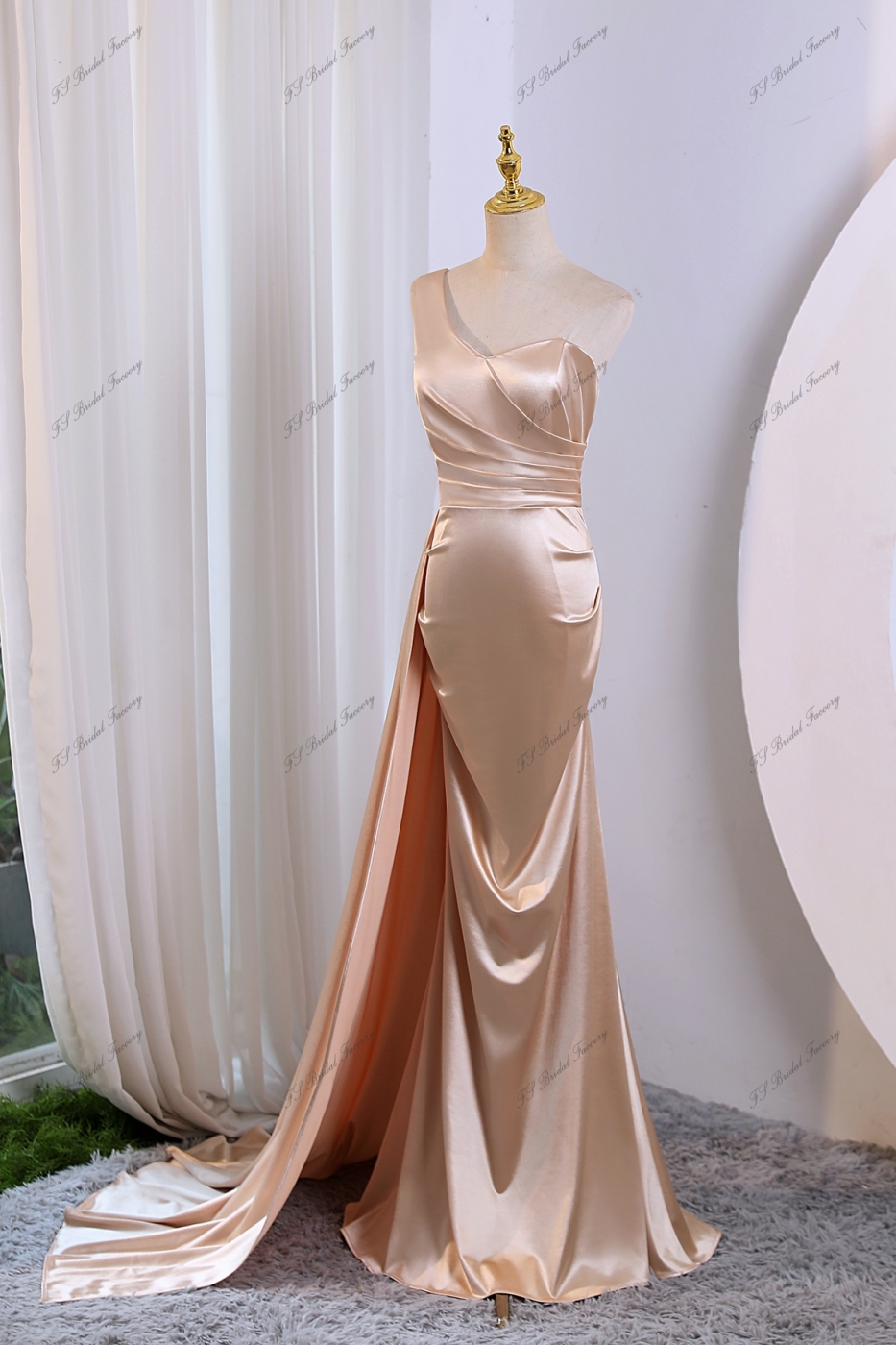 Gorgeous Prom Gown With One Shoulder