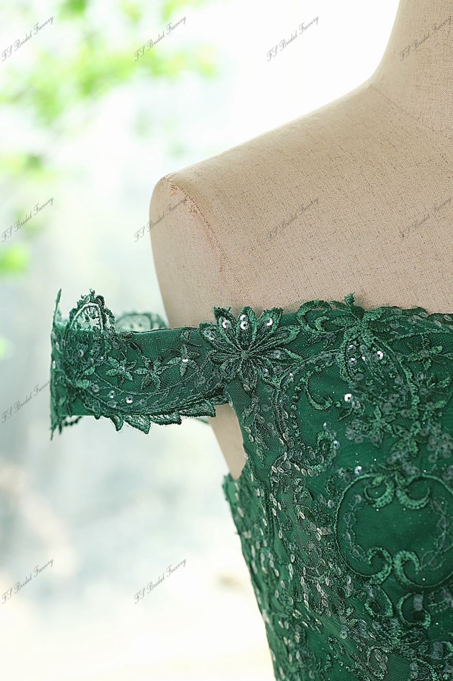 Gorgeous Tulle Ball Gown Prom Dress With Off The Shoulder And Sweetheart