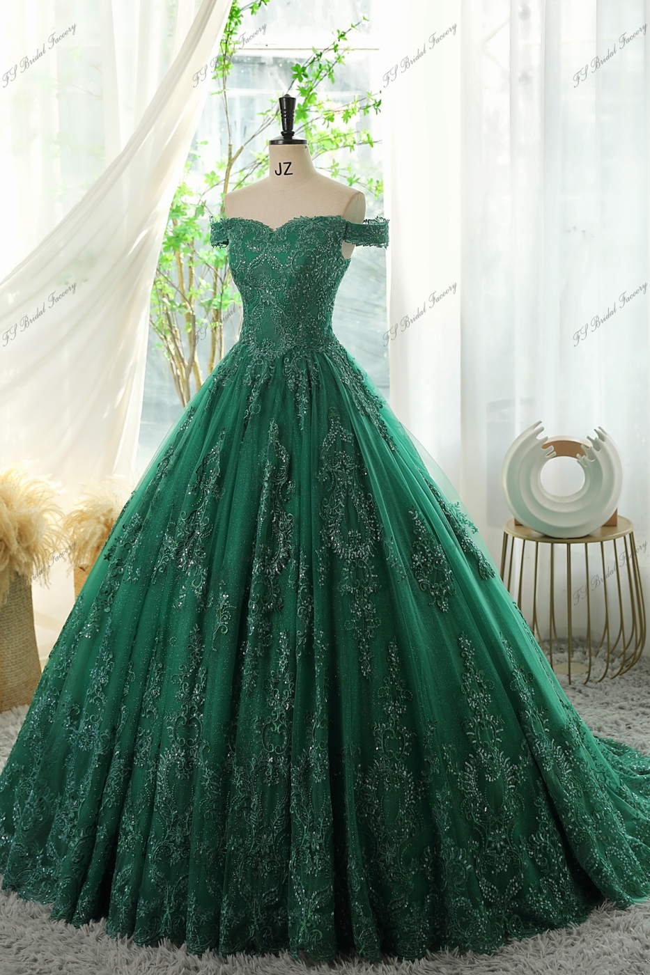 Gorgeous Tulle Ball Gown Prom Dress With Off The Shoulder And Sweetheart