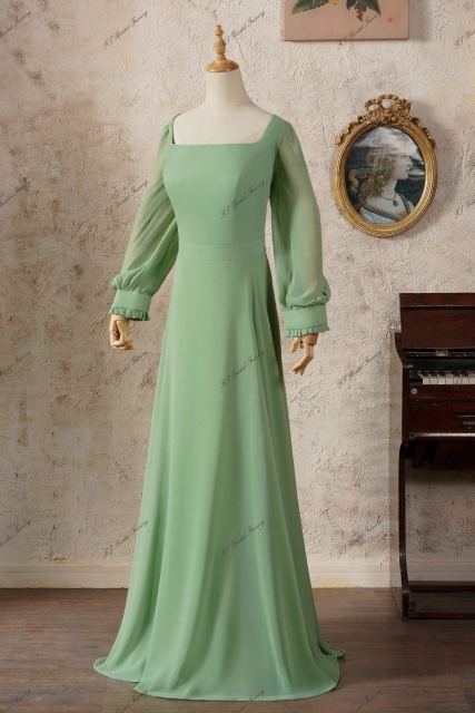Elegant Long Sleeve Square Neckline Bridesmaid Dress