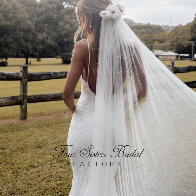 Bridal Veil With Pearls